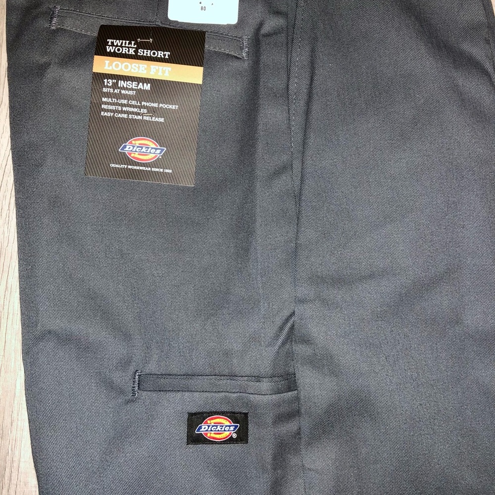 Dickies Loose Fit shorts / 13 Inseam